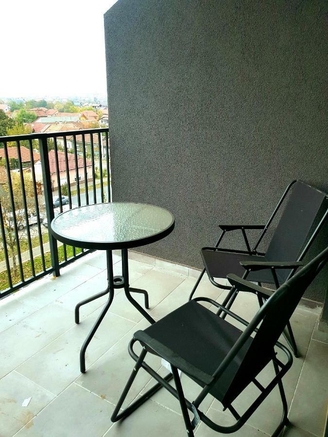Happyhome Central Deluxe Apartments Oradea Ngoại thất bức ảnh