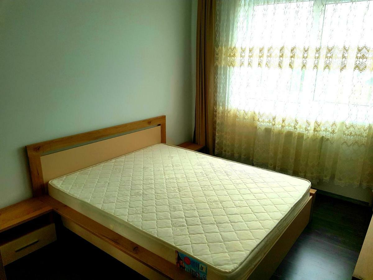 Happyhome Central Deluxe Apartments Oradea Ngoại thất bức ảnh