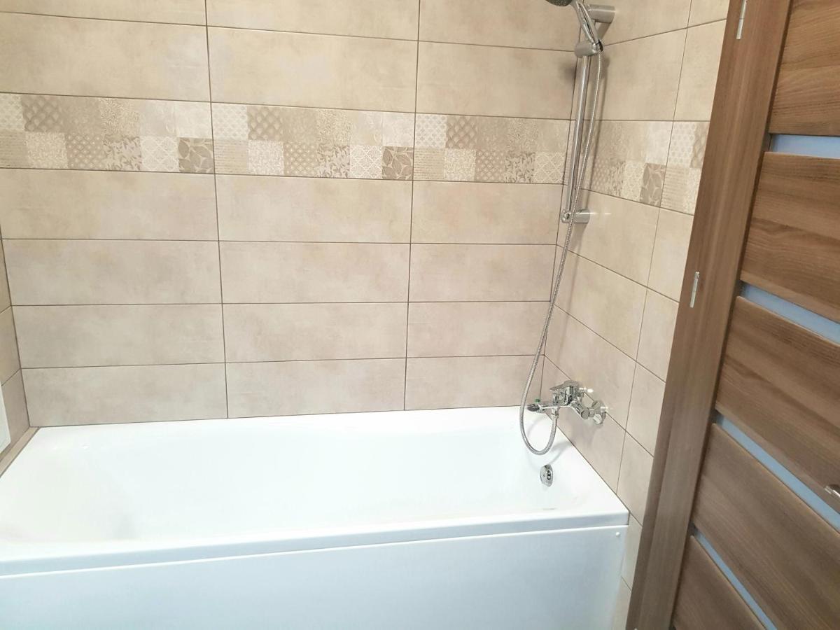 Happyhome Central Deluxe Apartments Oradea Ngoại thất bức ảnh